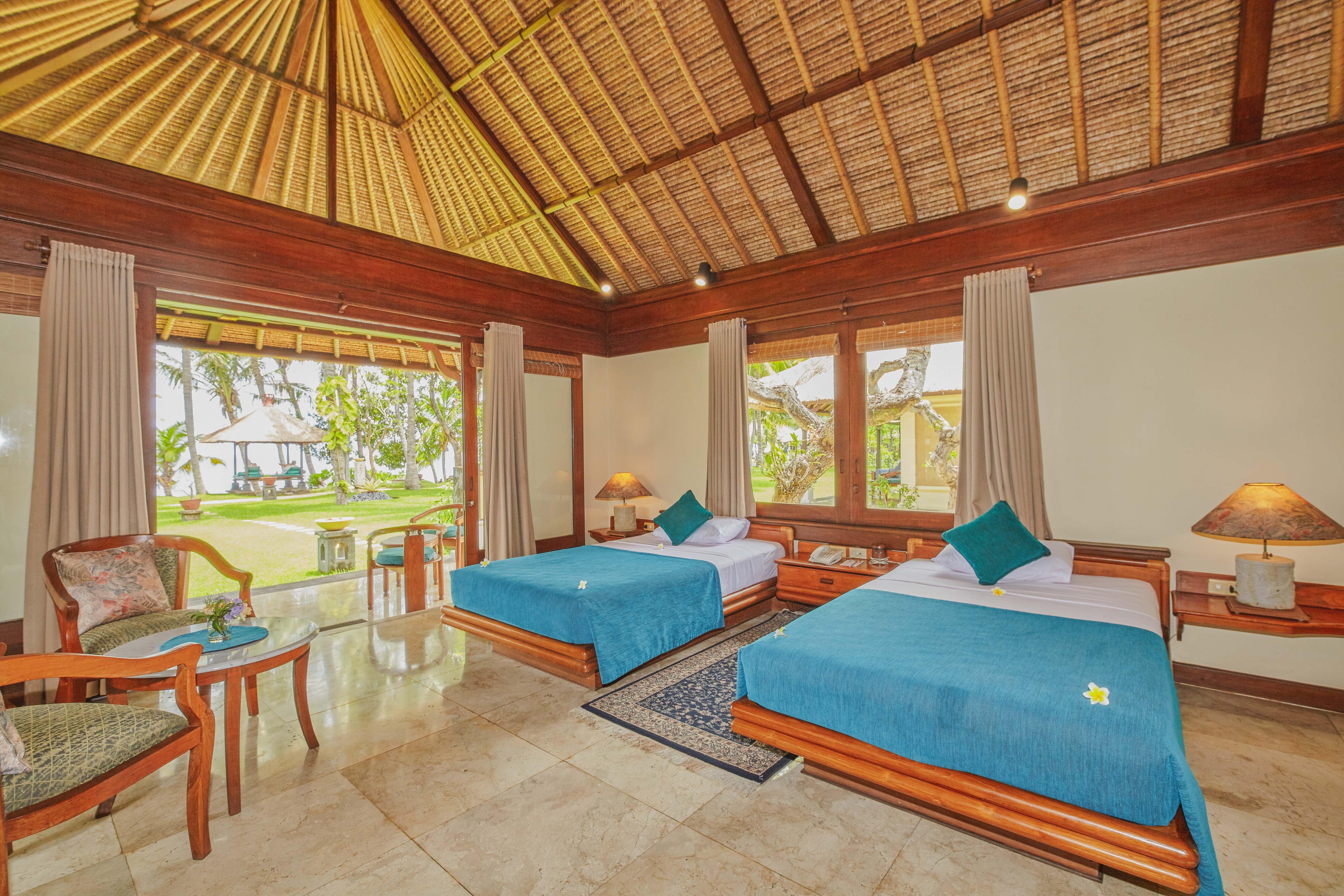Puri Bagus Lovina Hotel Exterior photo