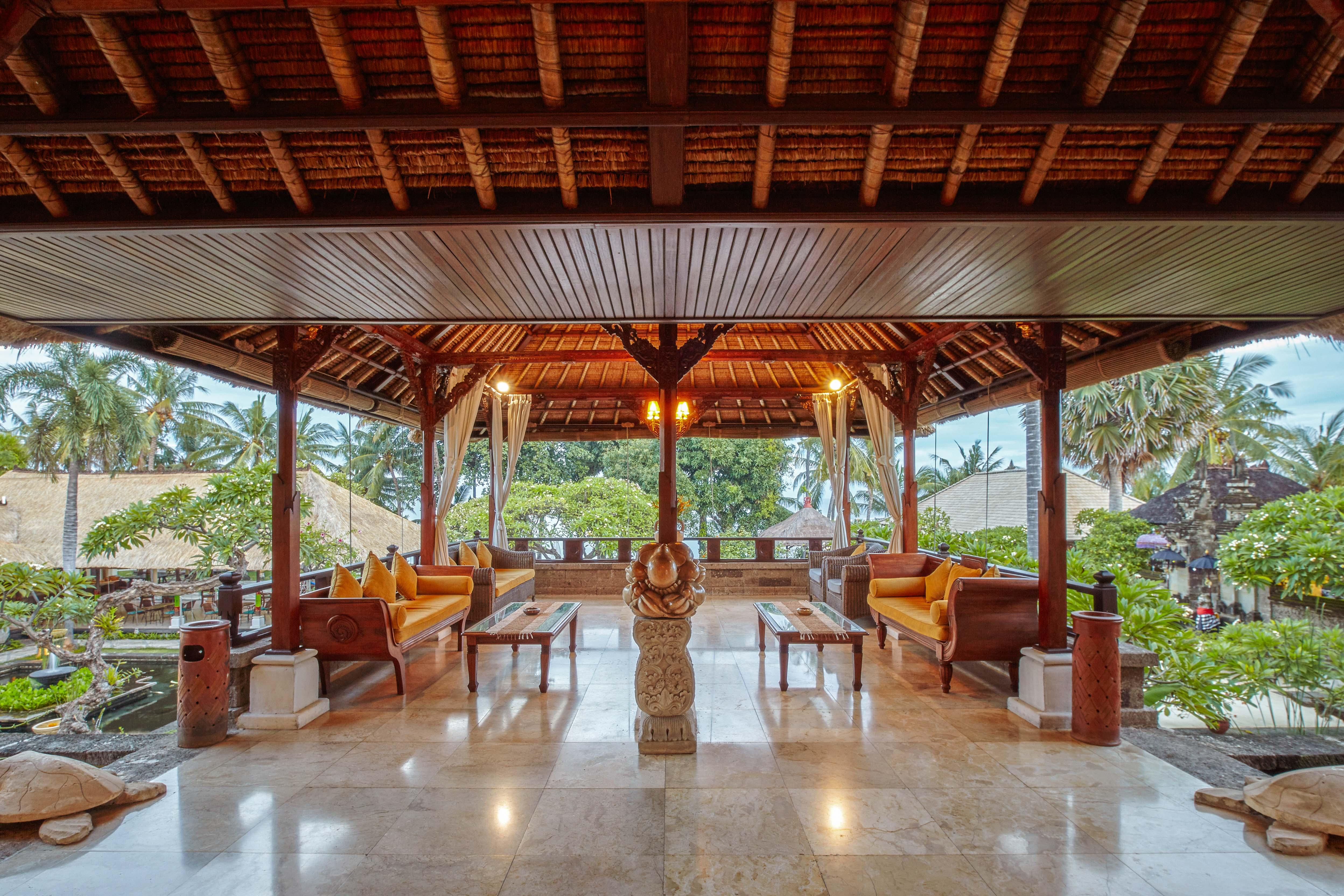 Puri Bagus Lovina Hotel Exterior photo