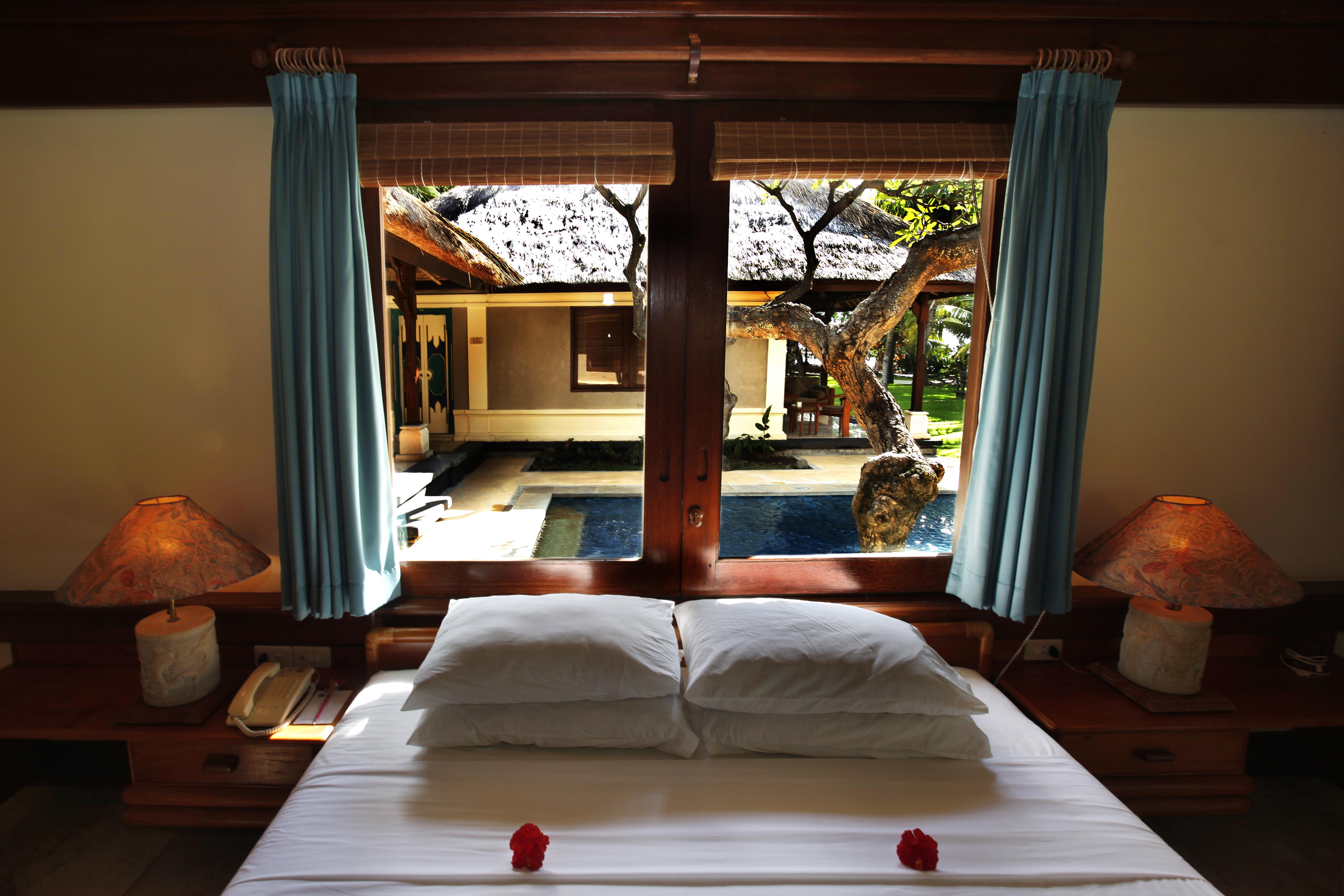 Puri Bagus Lovina Hotel Exterior photo