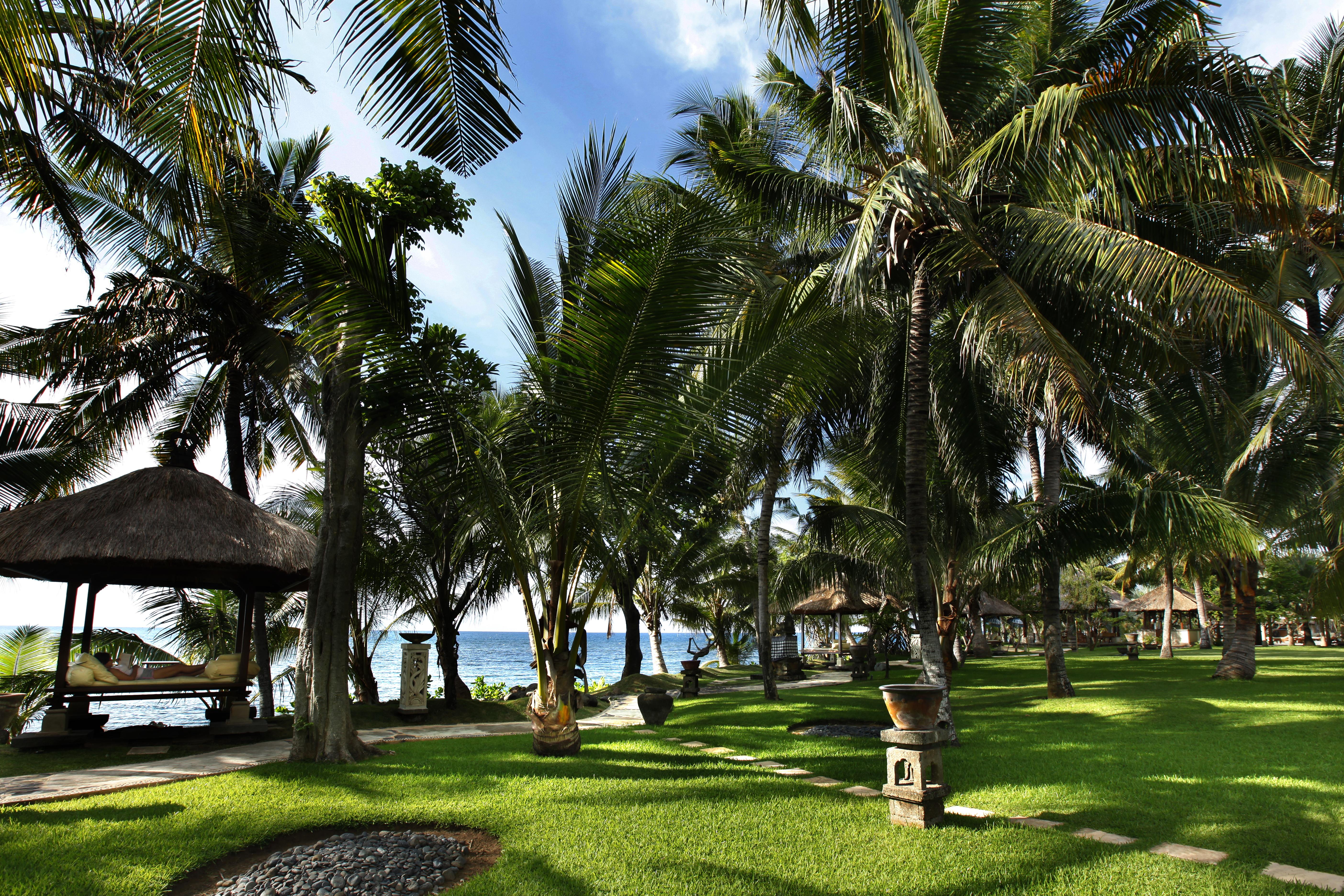 Puri Bagus Lovina Hotel Exterior photo