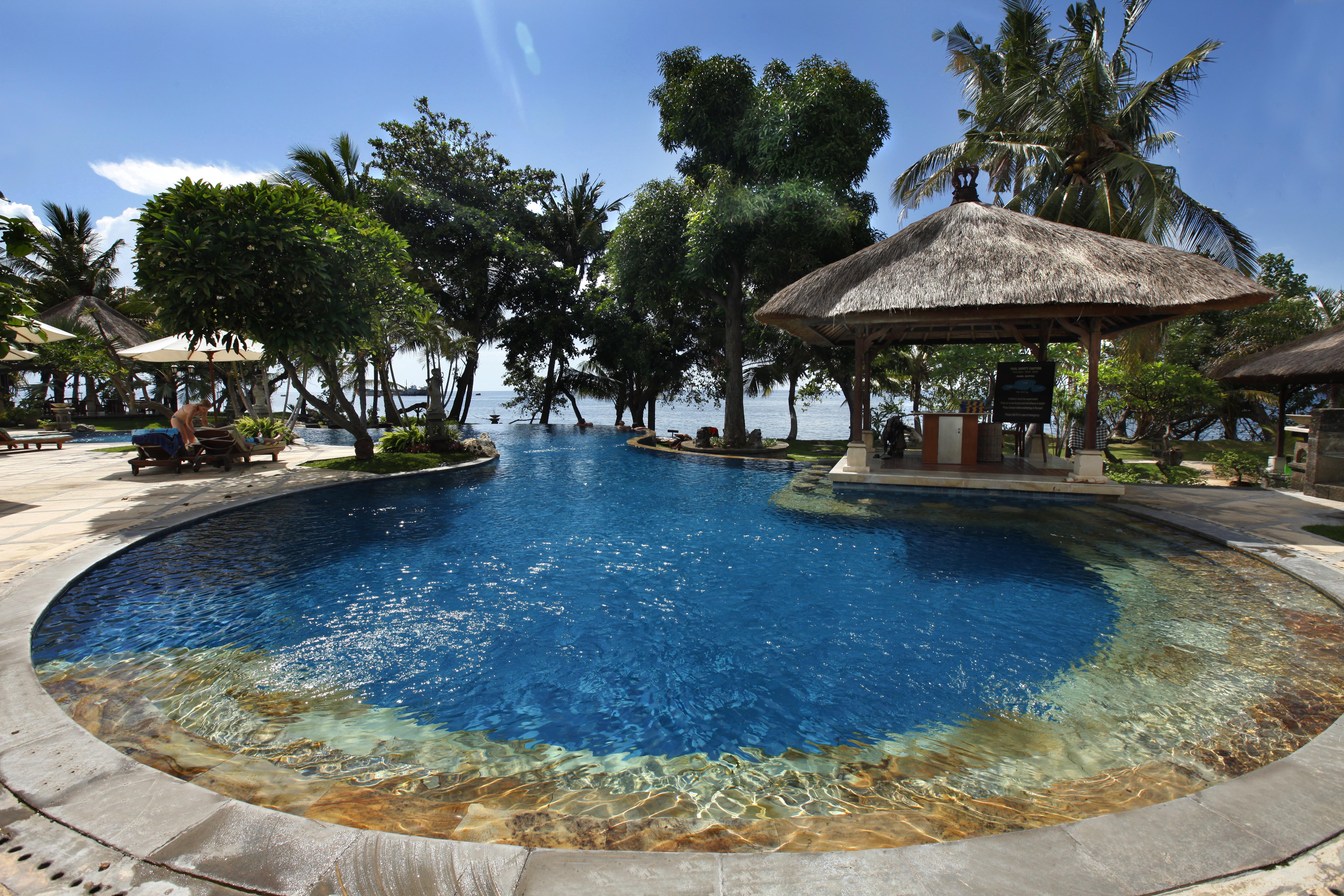 Puri Bagus Lovina Hotel Exterior photo
